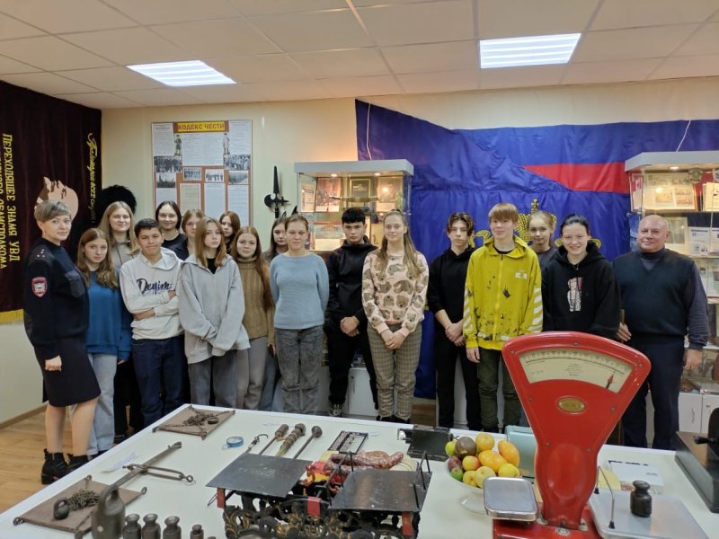 Торжокские школьники побывали на экскурсии в музее УМВД России по Тверской области